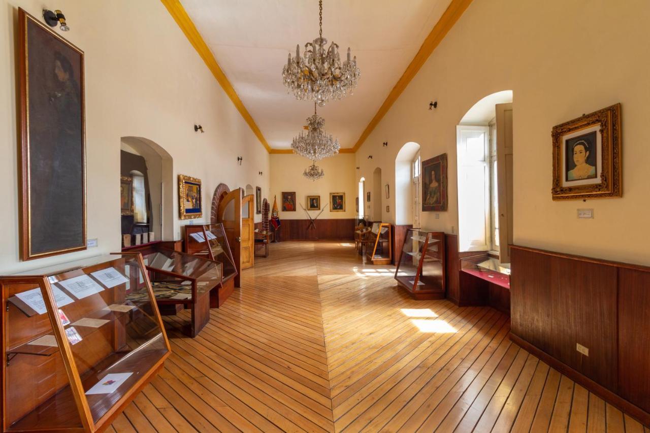 Friends Hotel & Rooftop - Historic Center & Museums キト エクステリア 写真