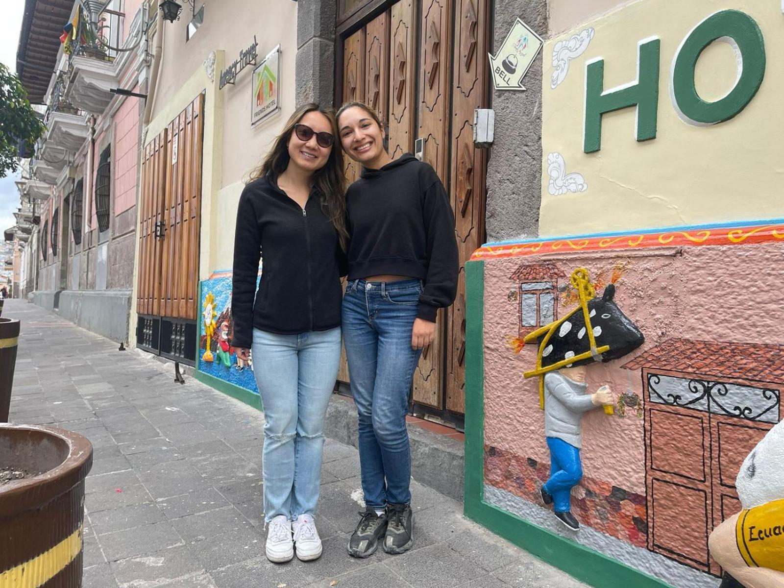 Friends Hotel & Rooftop - Historic Center & Museums キト エクステリア 写真