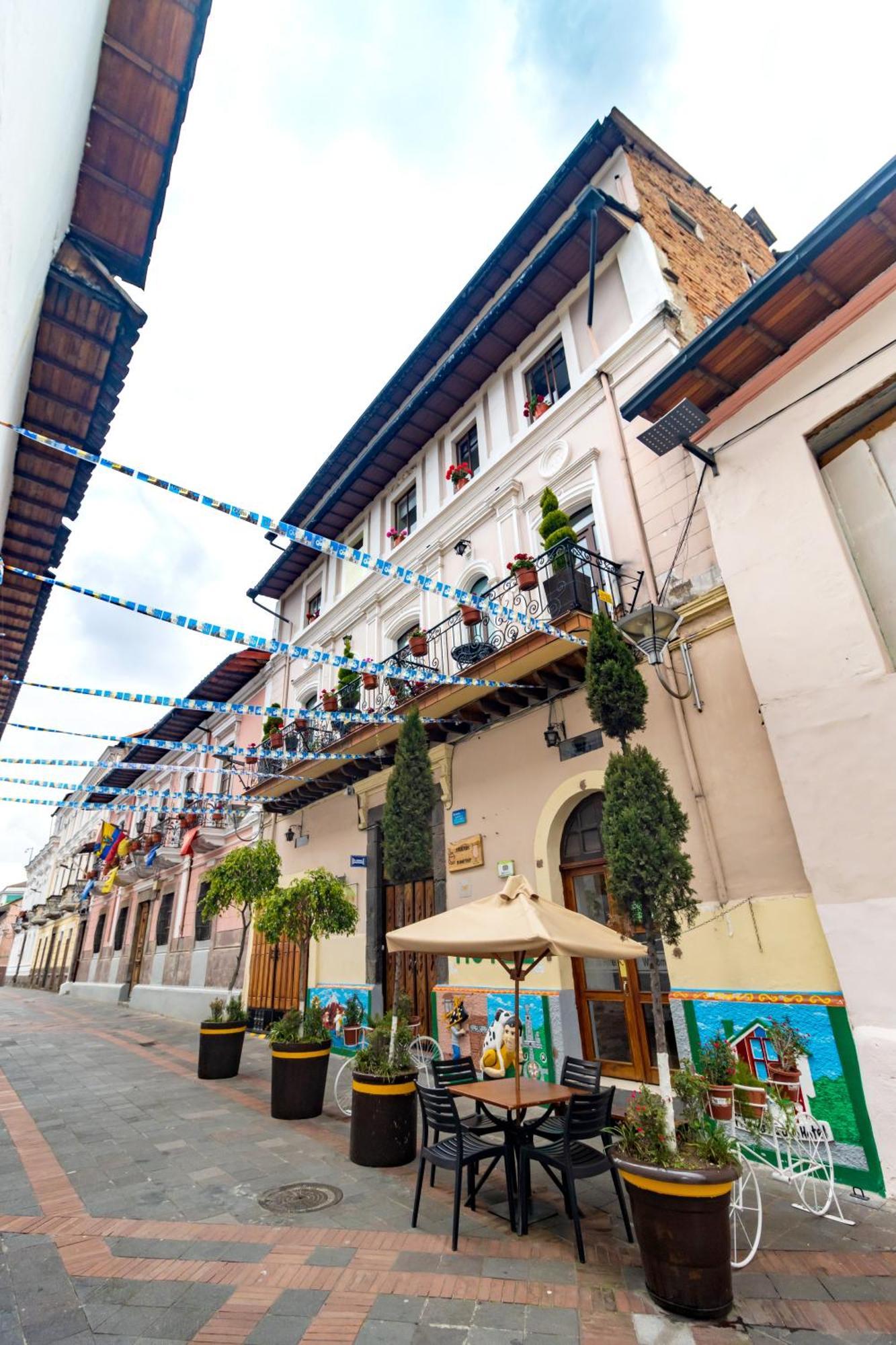 Friends Hotel & Rooftop - Historic Center & Museums キト エクステリア 写真
