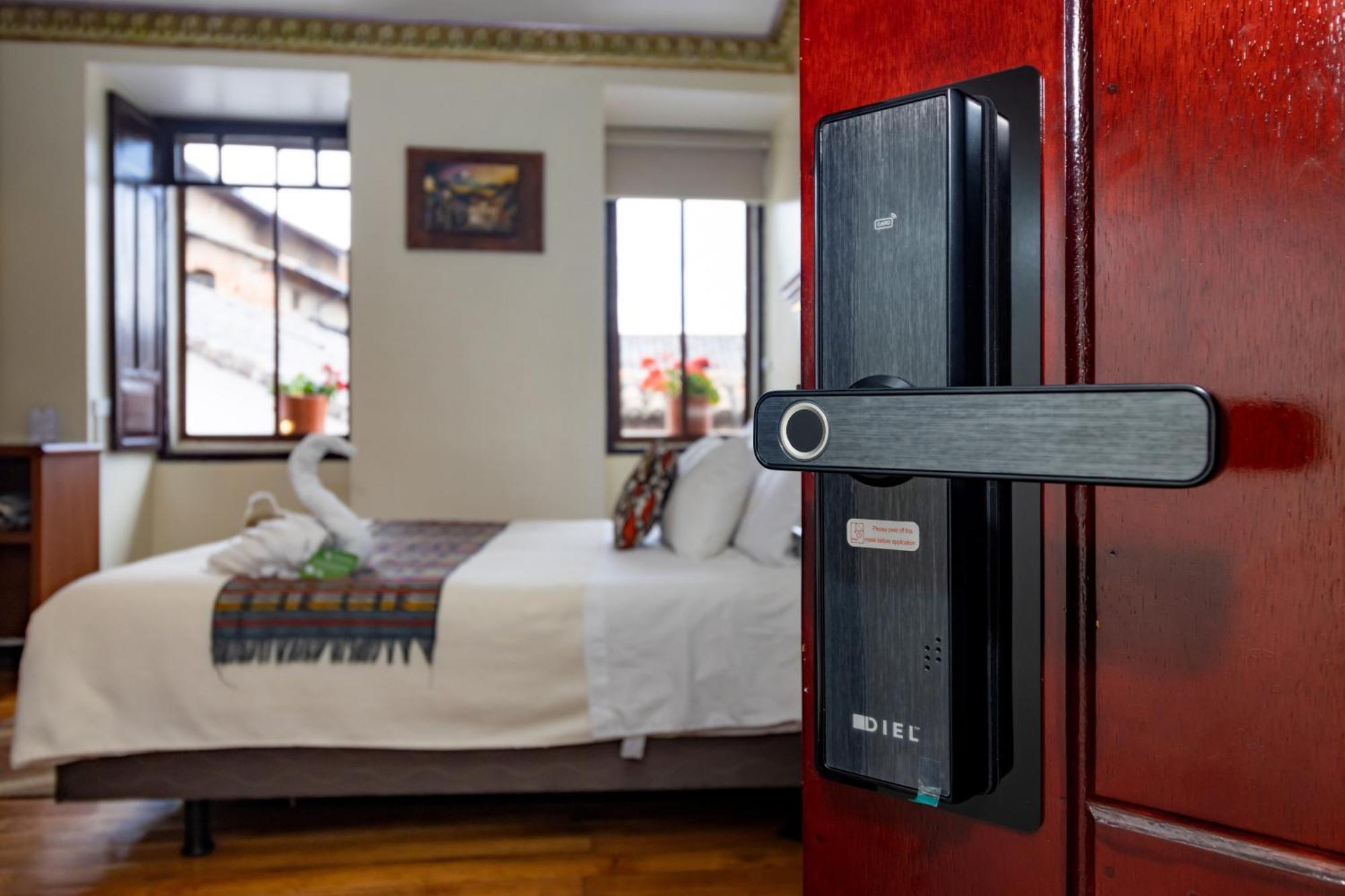 Friends Hotel & Rooftop - Historic Center & Museums キト エクステリア 写真